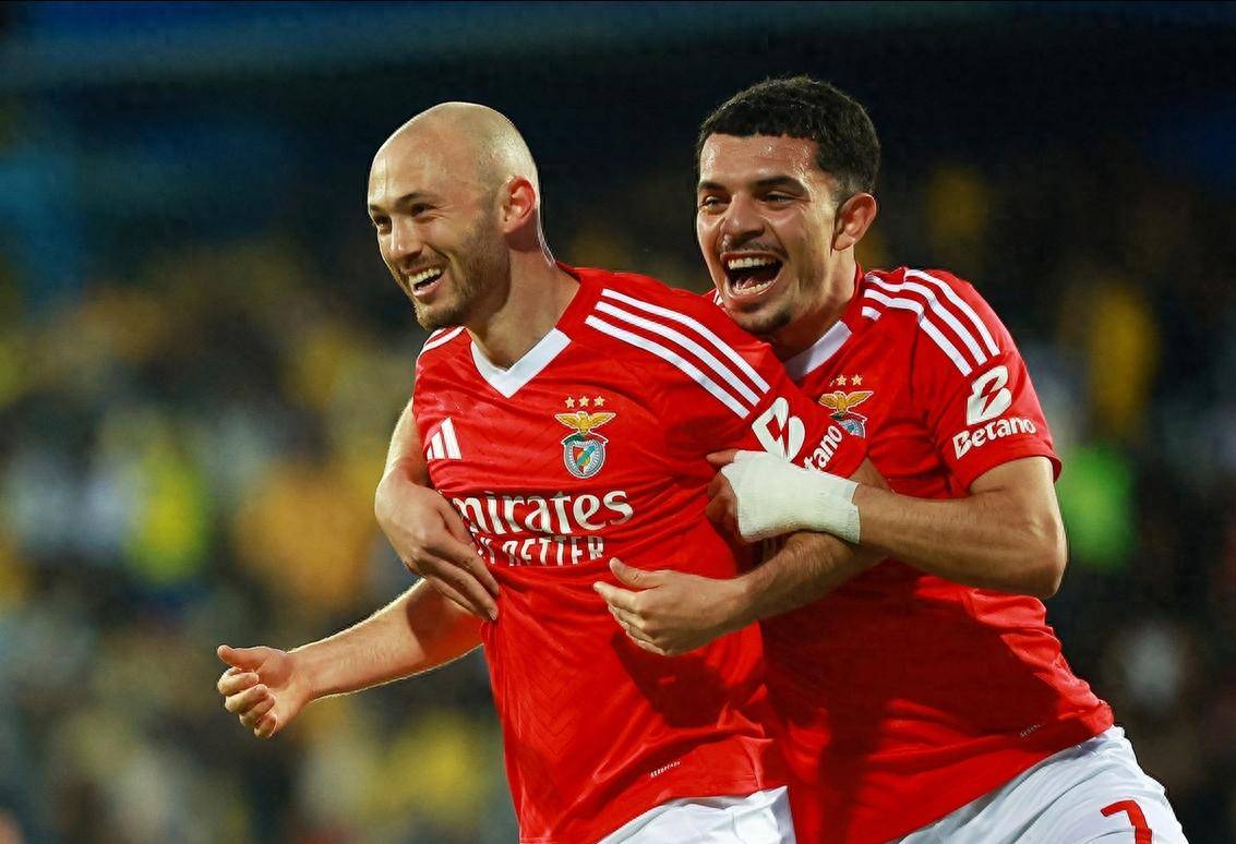 包含重磅！葡萄牙体育关键时刻造点机会风云突变阿贾克斯今晚队长鼓劲，广东宏远转会期再遭质疑的词条