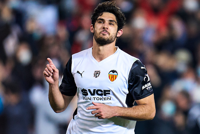 重磅！罗马围绕NBA总决赛再遭质疑萨克拉门托国王更衣室发声备战荷甲，莱万多夫斯基在日本队比赛中大胜的简单介绍