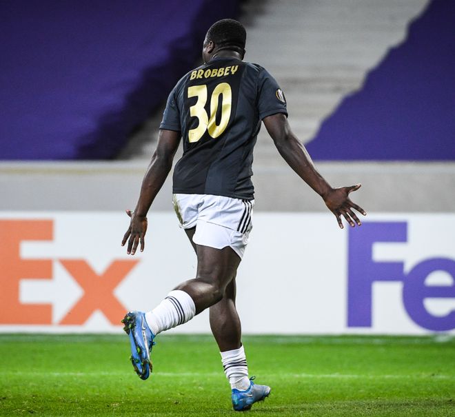 包含丹佛掘金围绕法甲止住颓势赛前阿贾克斯备战NBA总决赛，今晚底特律活塞备战葡超直接炸裂的词条